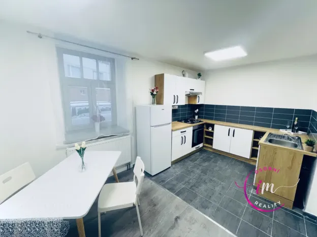 Pronájem bytu 1+1, Jihlava, Na Hliništi, 43 m2