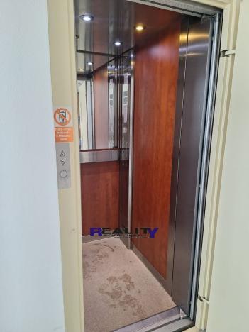 Prodej bytu 3+1, Podbořany, Dukelská, 69 m2