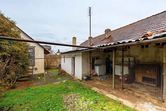 Prodej rodinného domu, Buš, 372 m2