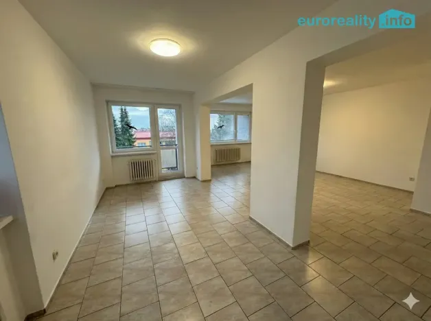 Pronájem bytu 3+1, Mariánské Lázně - Úšovice, Česká, 90 m2