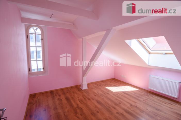 Pronájem bytu 1+1, Kolín - Kolín I, Husova, 53 m2