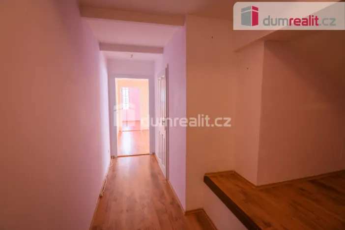 Pronájem bytu 1+1, Kolín - Kolín I, Husova, 53 m2