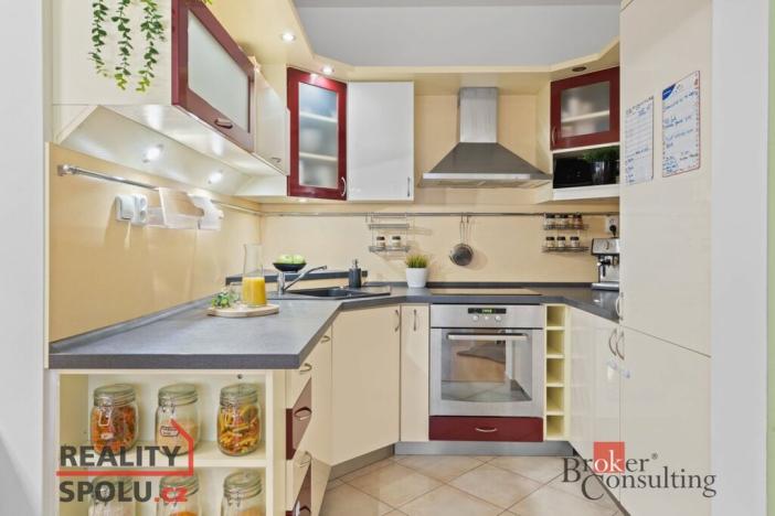 Prodej bytu 3+kk, Praha - Záběhlice, Mikanova, 95 m2