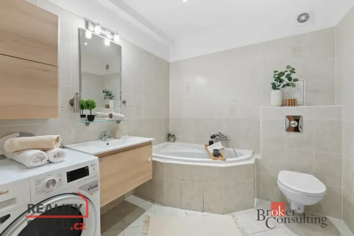 Prodej bytu 3+kk, Praha - Záběhlice, Mikanova, 95 m2