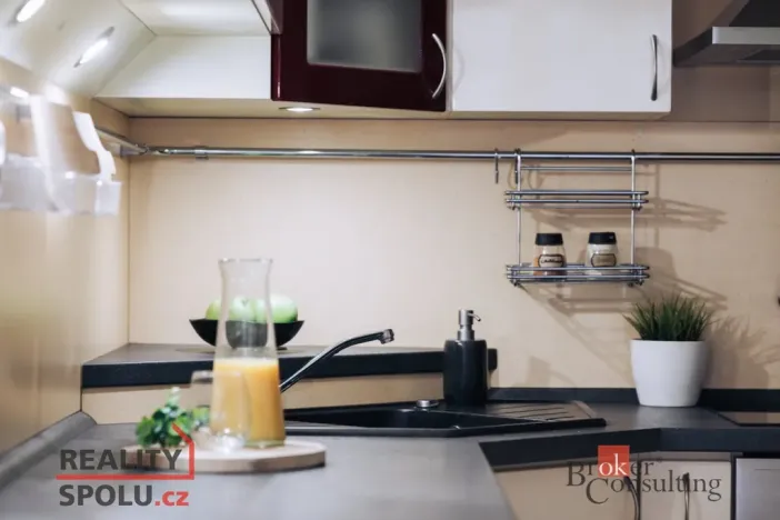 Prodej bytu 3+kk, Praha - Záběhlice, Mikanova, 95 m2