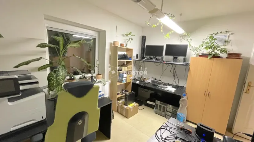 Pronájem kanceláře, Jirny, Tovární, 240 m2