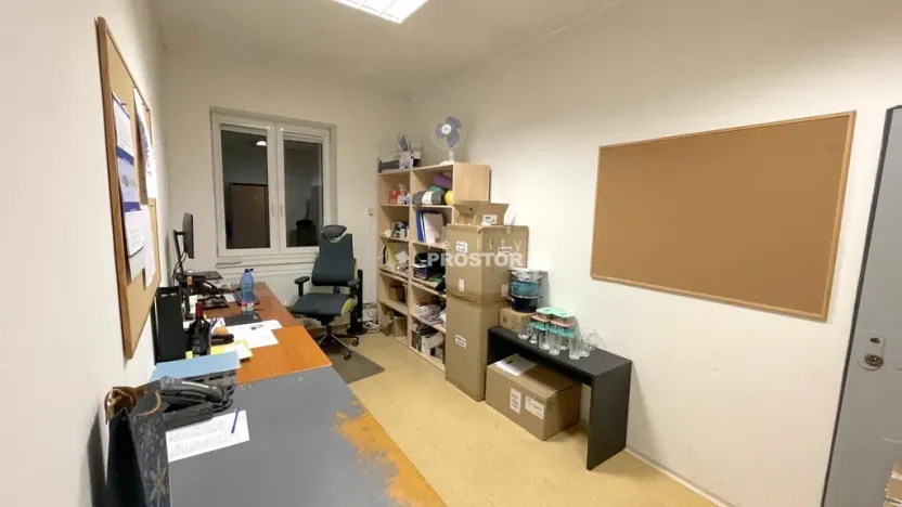 Pronájem obchodního prostoru, Jirny, Tovární, 631 m2