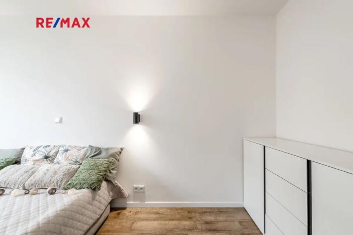 Pronájem bytu 2+kk, Praha - Vysočany, Pod Harfou, 55 m2