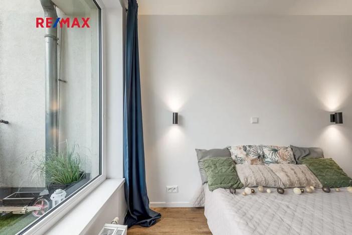 Pronájem bytu 2+kk, Praha - Vysočany, Pod Harfou, 55 m2