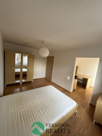 Pronájem bytu 3+1, Pardubice, Štrossova, 79 m2