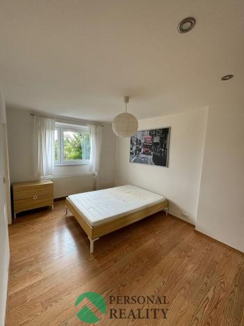 Pronájem bytu 3+1, Pardubice, Štrossova, 79 m2