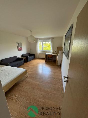 Pronájem bytu 3+1, Pardubice, Štrossova, 79 m2