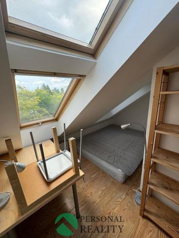 Pronájem bytu 3+1, Pardubice, Štrossova, 79 m2