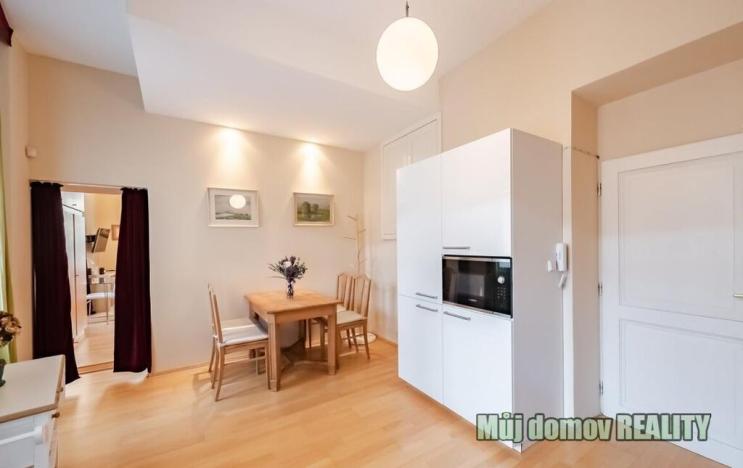 Pronájem bytu 1+1, Praha - Nové Město, Štěpánská, 45 m2