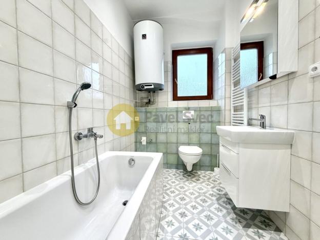 Pronájem bytu 2+kk, Strakonice - Strakonice I, Velké náměstí, 60 m2