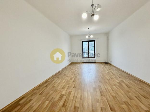 Pronájem bytu 2+kk, Strakonice - Strakonice I, Velké náměstí, 60 m2