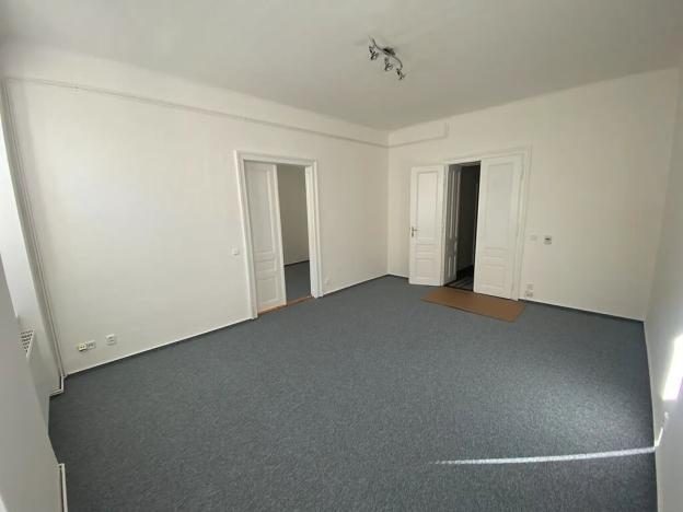 Pronájem bytu 2+1, Brno, Ptašínského, 78 m2