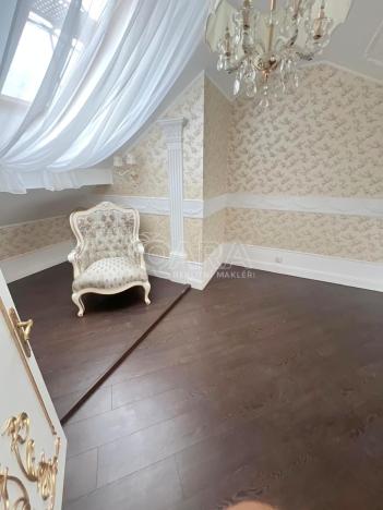 Prodej atypického bytu, Praha - Josefov, 214 m2