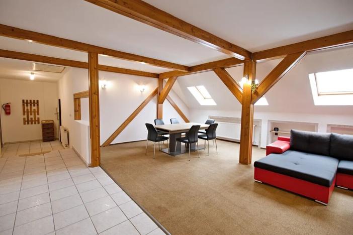 Pronájem bytu 3+1, Domažlice, Msgre. B. Staška, 127 m2