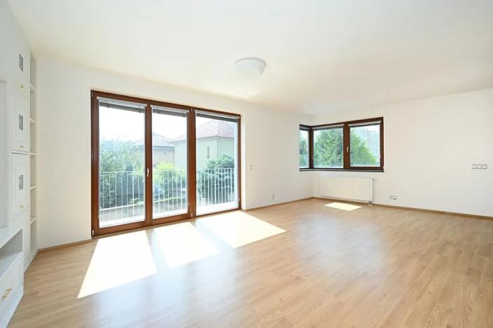 Pronájem bytu 1+kk, Praha - Liboc, Evropská, 56 m2