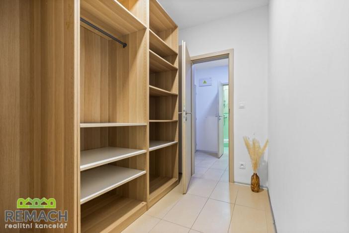 Pronájem bytu 2+kk, Uherské Hradiště, Dvořákova, 42 m2