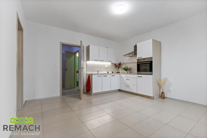 Pronájem bytu 2+kk, Uherské Hradiště, Dvořákova, 42 m2