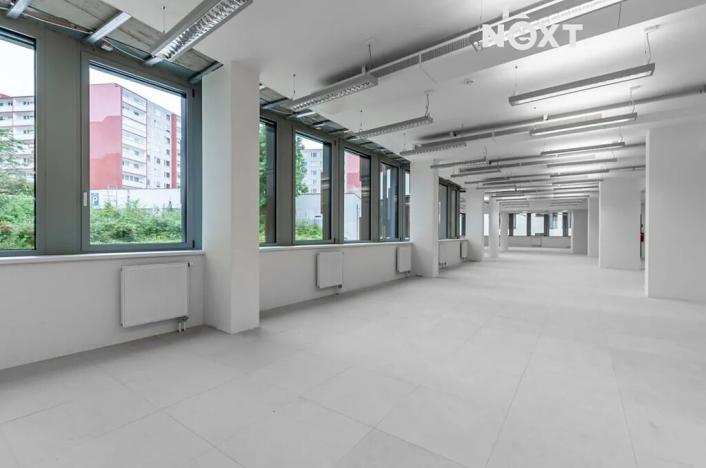 Pronájem kanceláře, Praha - Nusle, Lomnického, 208 m2