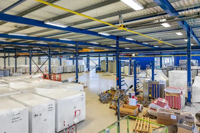 Pronájem výrobních prostor, Hrušky, Na aleji, 6941 m2