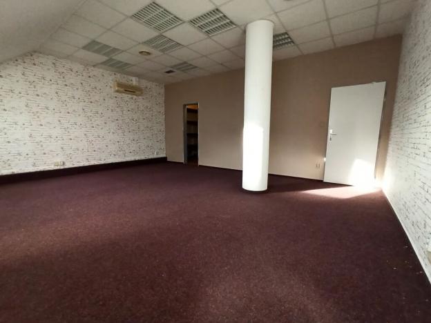 Pronájem kanceláře, Hradec Králové, Šimkova, 37 m2