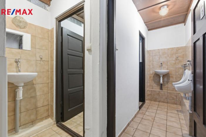 Prodej ubytování, Nová Role - Mezirolí, 795 m2