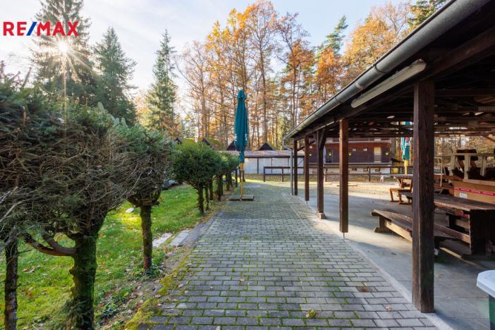 Prodej ubytování, Nová Role - Mezirolí, 795 m2