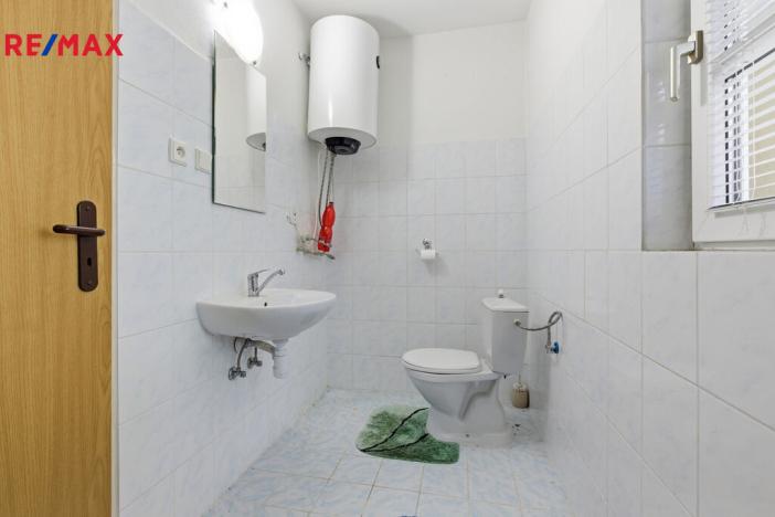 Prodej ubytování, Nová Role - Mezirolí, 795 m2