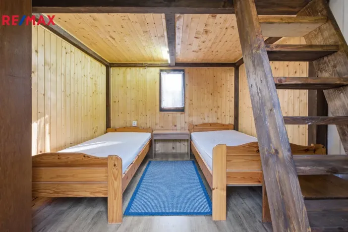 Prodej ubytování, Nová Role - Mezirolí, 795 m2