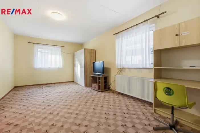 Prodej ubytování, Nová Role - Mezirolí, 795 m2