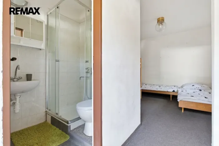 Prodej ubytování, Nová Role - Mezirolí, 795 m2