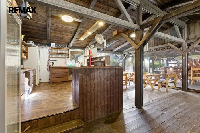 Prodej ubytování, Nová Role - Mezirolí, 795 m2