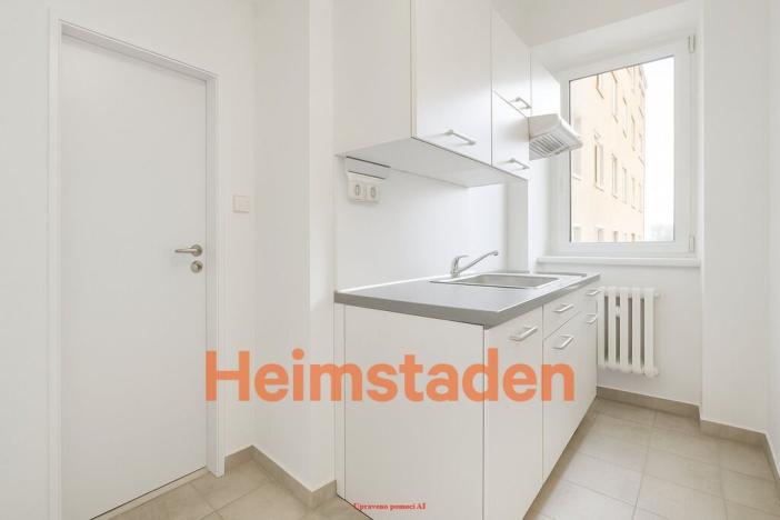 Pronájem bytu 1+kk, Ostrava - Poruba, Hlavní třída, 26 m2