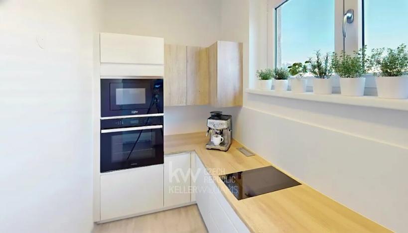 Pronájem atypického bytu, Praha - Vokovice, Na dlouhém lánu, 139 m2