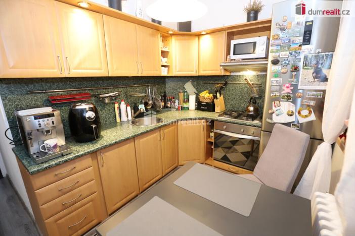 Prodej bytu 2+1, Hroznětín, Sídliště, 57 m2