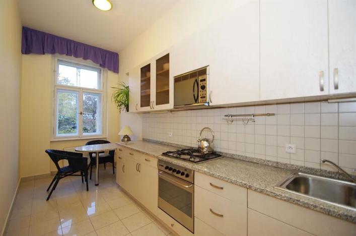 Pronájem bytu 3+1, Praha - Vinohrady, Polská, 105 m2