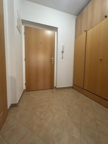 Pronájem bytu 1+kk, Praha - Libeň, Kovanecká, 33 m2