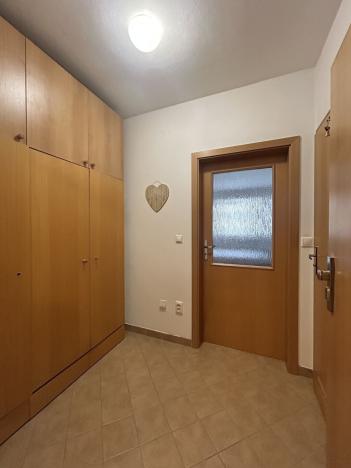 Pronájem bytu 1+kk, Praha - Libeň, Kovanecká, 33 m2