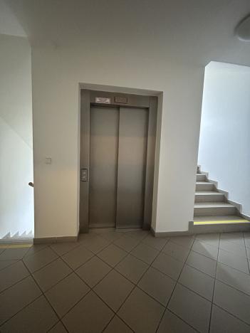 Pronájem bytu 1+kk, Praha - Libeň, Kovanecká, 33 m2