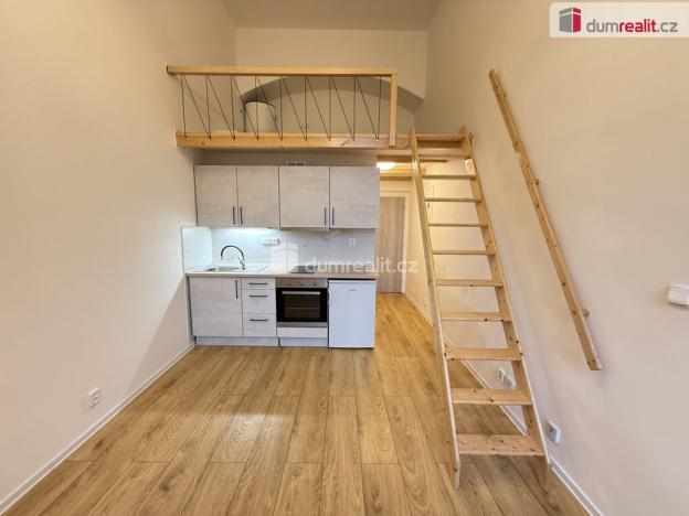 Pronájem bytu 1+1, Praha - Smíchov, Na Valentince, 35 m2
