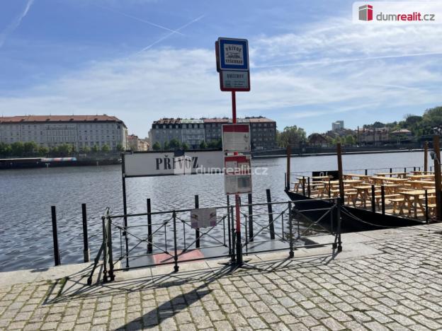 Pronájem bytu 1+1, Praha - Smíchov, Na Valentince, 35 m2