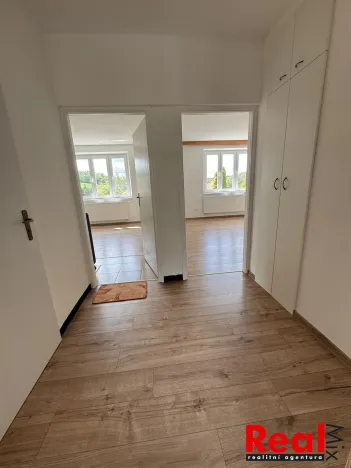 Pronájem bytu 3+kk, Lažany, 69 m2