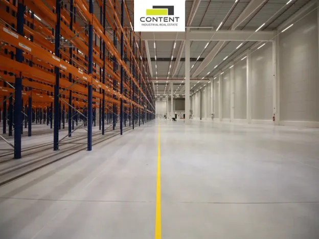 Pronájem skladu, Chlumec - Český Újezd, 4000 m2