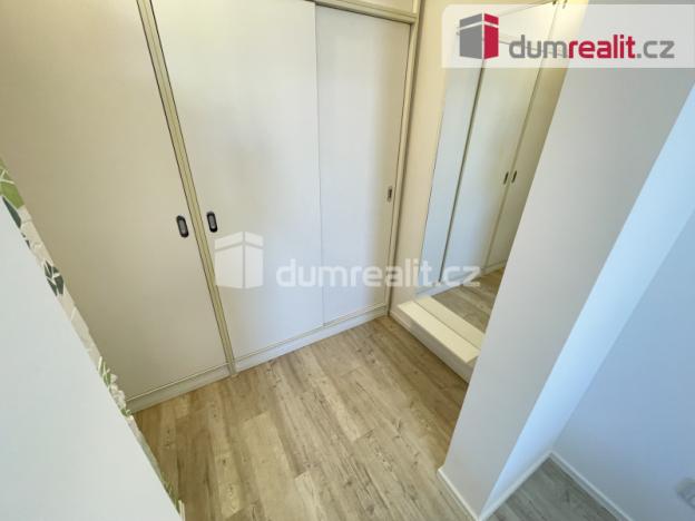 Pronájem bytu 2+kk, Praha - Kunratice, Velké Kunratické, 57 m2