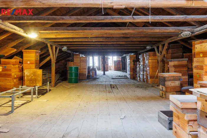 Prodej výrobních prostor, Karlovy Vary - Rybáře, Sokolovská, 1766 m2