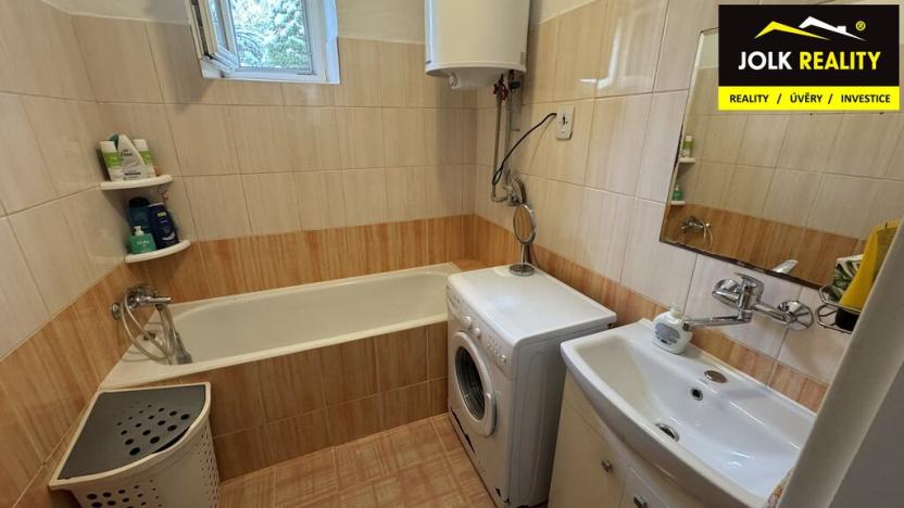 Pronájem bytu 1+1, Opava, Křižíkova, 48 m2